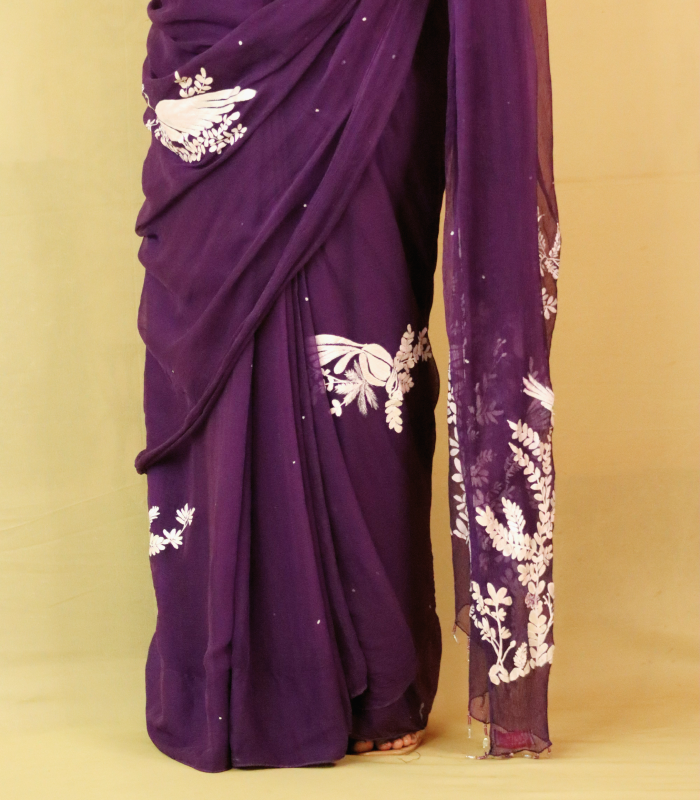 THE QUEEN'S PEAHEN NECKLACE SAREE-1